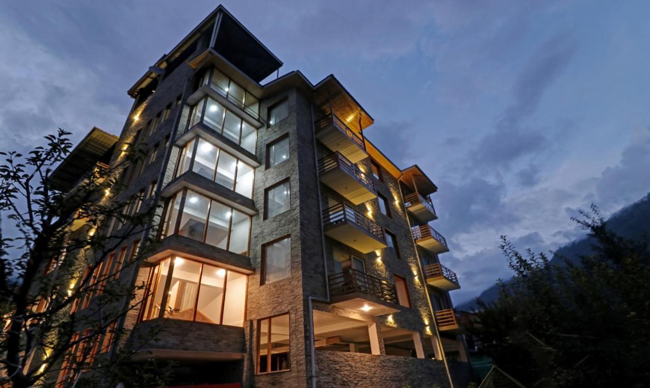 Treebo Premium Sattva With Mountain View Hotel Manali  Exterior photo
