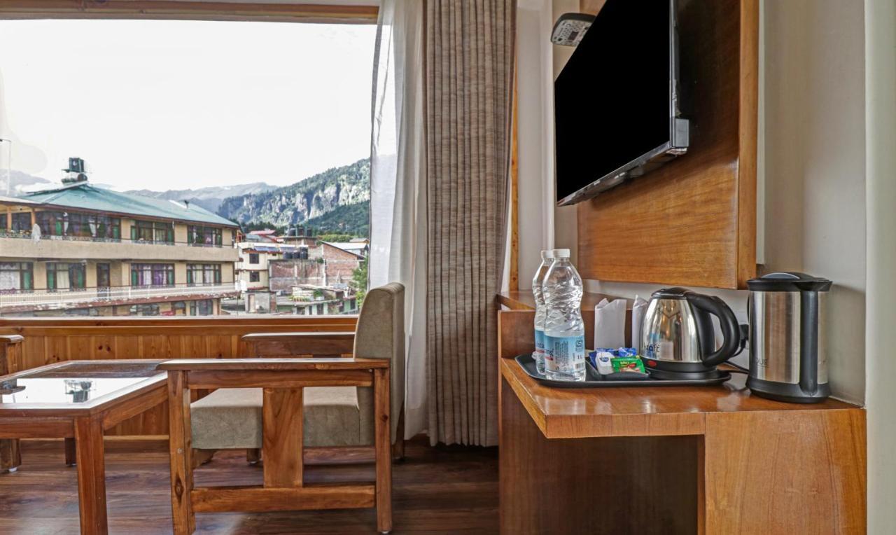 Treebo Premium Sattva With Mountain View Hotel Manali  Exterior photo